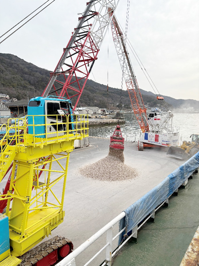 沿岸荷役作業